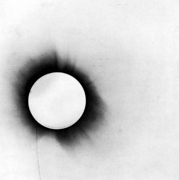 1919_eclipse_negative_0.jpg