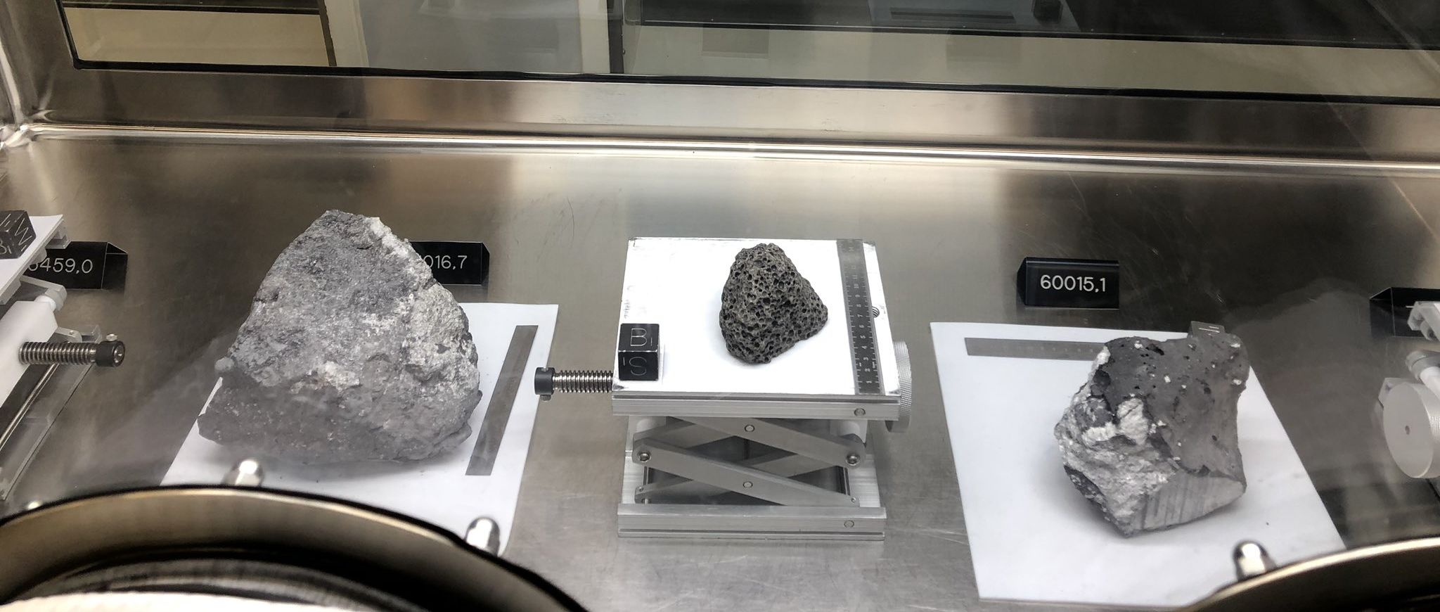 fig_2_jsc_lunar_rocks1.jpg